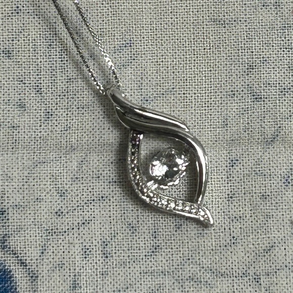 925 Silver Crystal Pendant Necklace Infinity Symbol Teardrop/Eye Shape 18" Chain - Picture 8 of 16